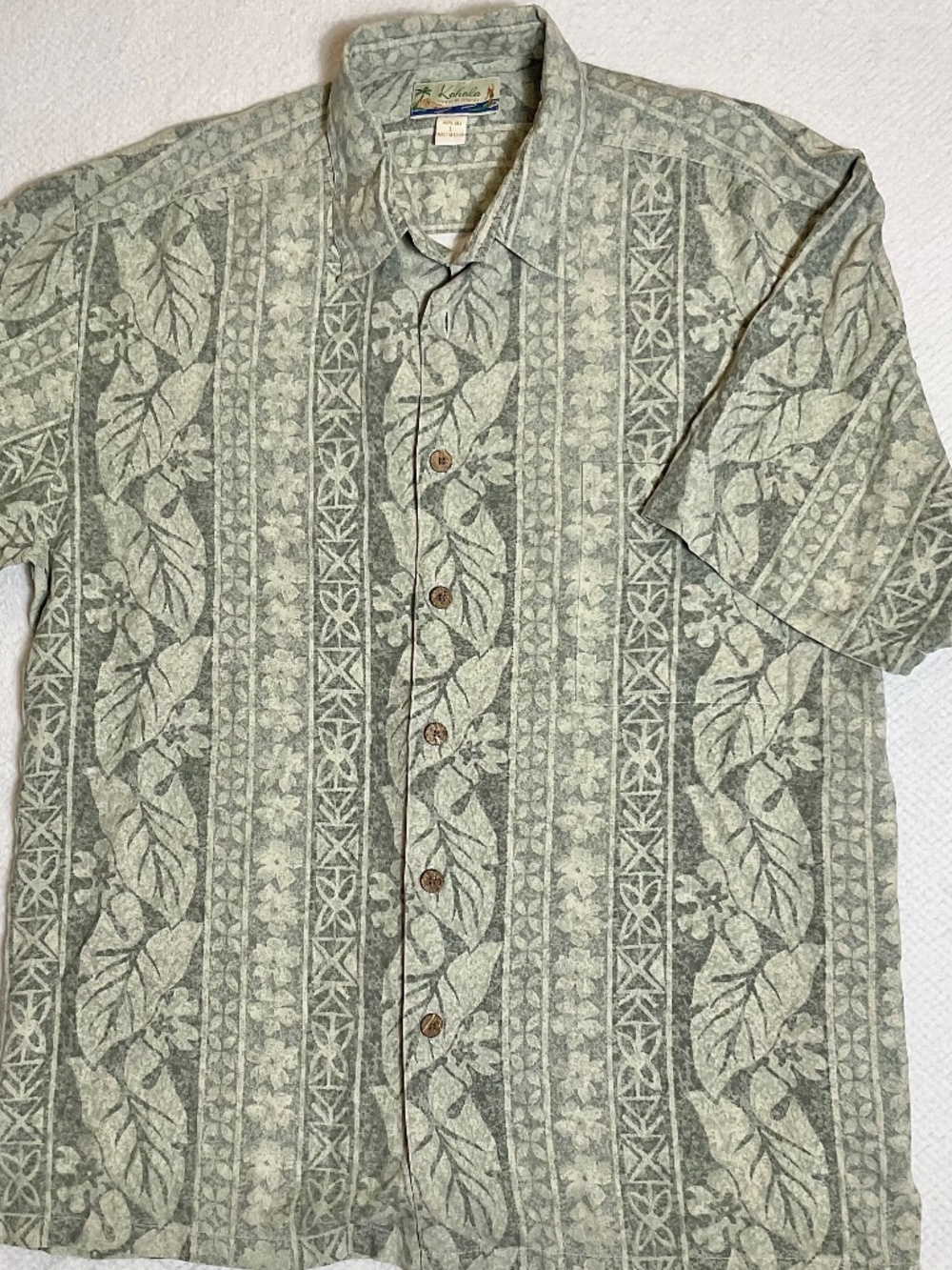 Kahala Hawaiian Islands 100% Silk Green Hawaiian Button Down Shirt Large